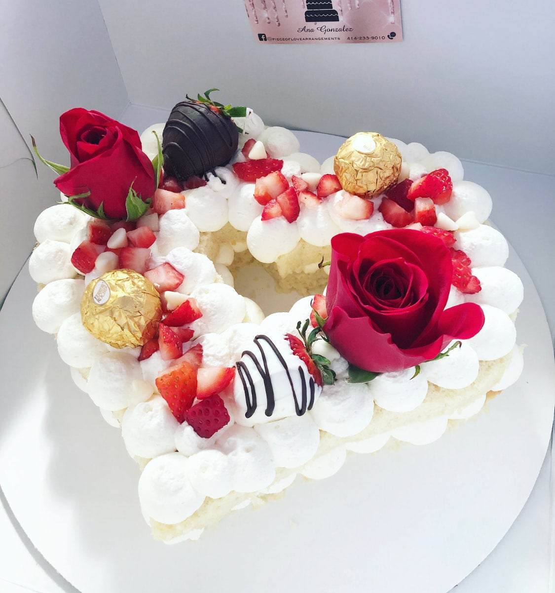 Individual number or letter cake (0-9 or A-Z) Rossettes decoration